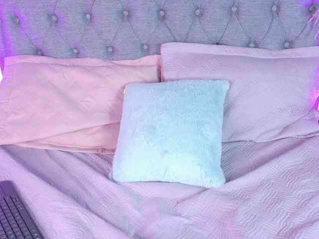 Vanessa-Mejiia webcam