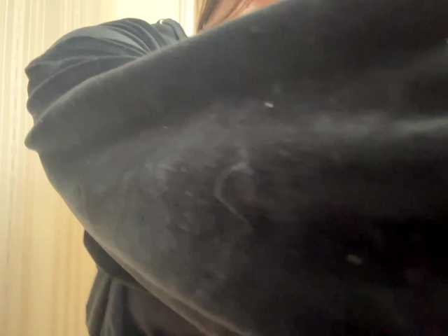 dve-bolshie-doyki's BongaCams show and profile