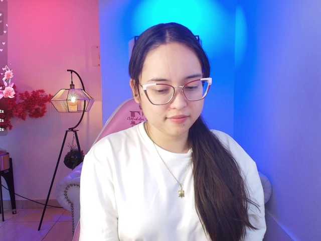 Shady-bug's BongaCams show and profile