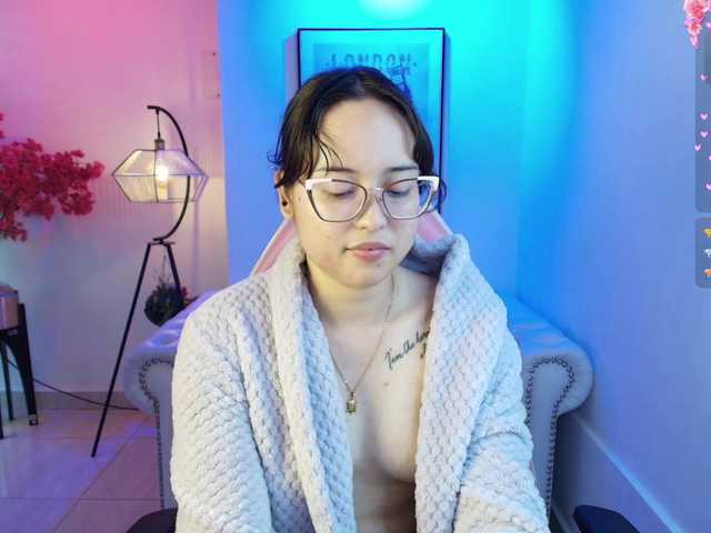 Shady-bug's BongaCams show and profile