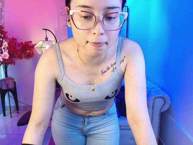 Shady-bug's BongaCams show and profile