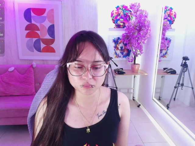 Shady-bug's BongaCams show and profile