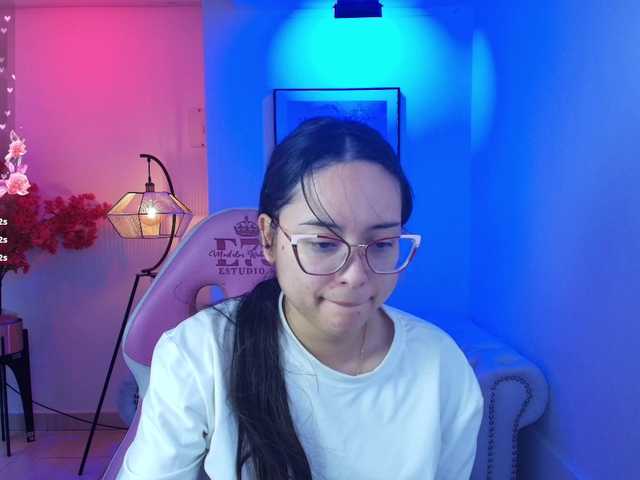 Shady-bug's BongaCams show and profile