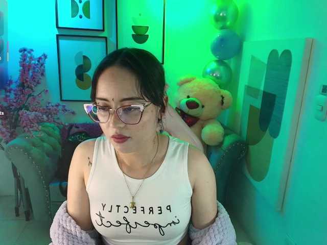 Sex chat gratuit in direct cu Shady-bug pe BongaCams