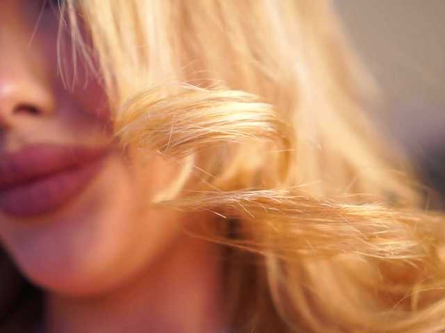 LisetteLuxe's BongaCams show and profile