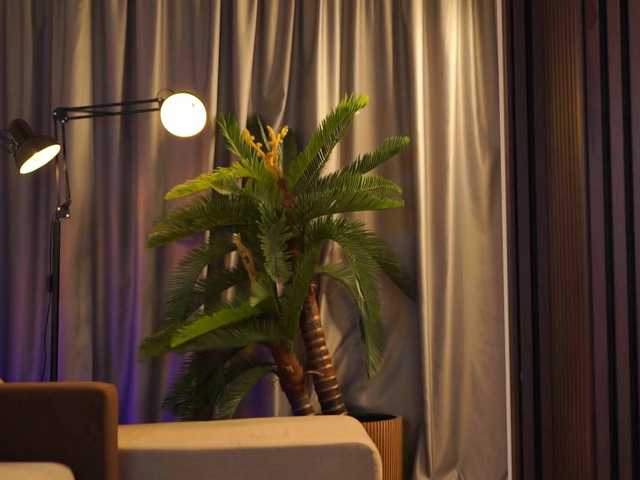 LisetteLuxe's BongaCams show and profile