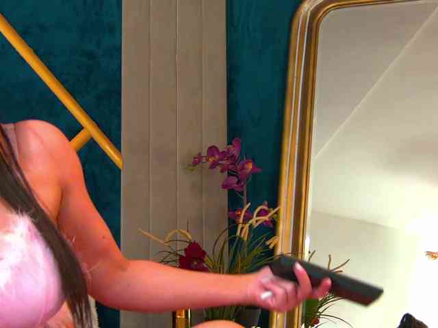 BrunetteBombix BrunetteBombix