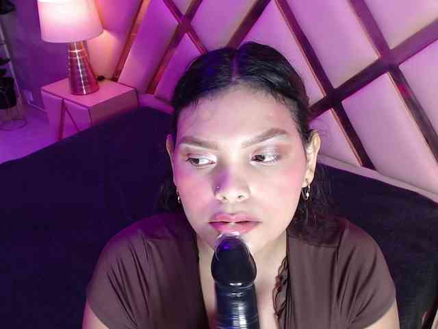 KeilynValencia Live Webcam on BongaCams