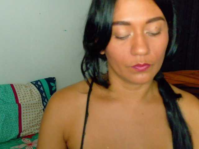 Greicylovehot1992 webcam