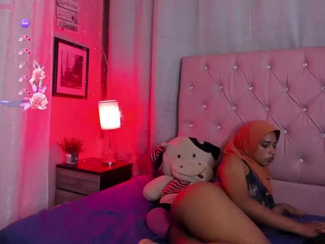 NadiaKarim's BongaCams show and profile