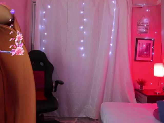 NadiaKarim's BongaCams show and profile