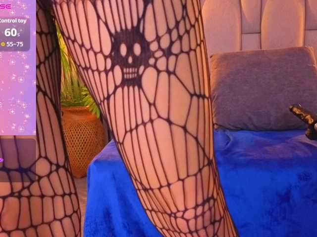 karamoss's BongaCams show and profile