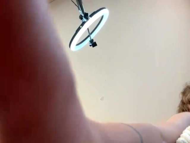 JennineDelson's BongaCams show and profile