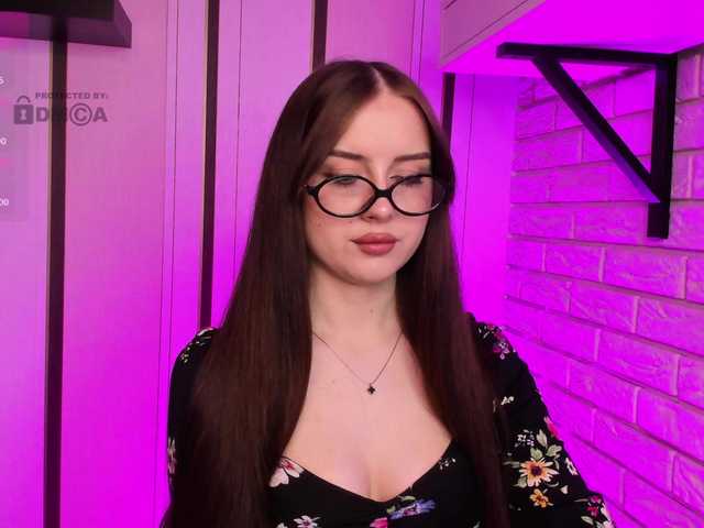 LunaMeow's BongaCams show and profile