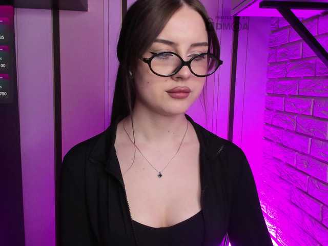 LunaMeow's BongaCams show and profile