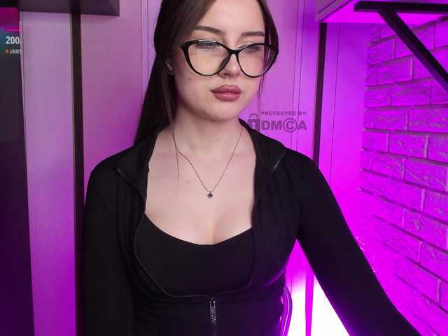 LunaMeow's BongaCams show and profile