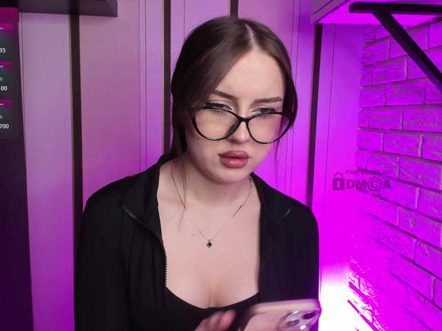LunaMeow's BongaCams show and profile