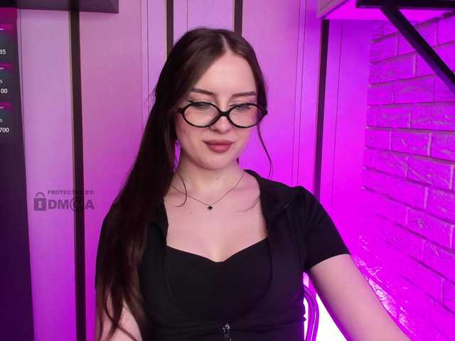 LunaMeow's BongaCams show and profile