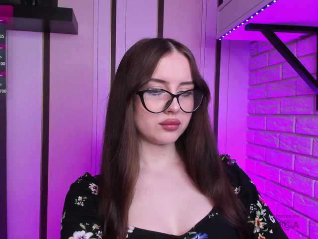 LunaMeow's BongaCams show and profile