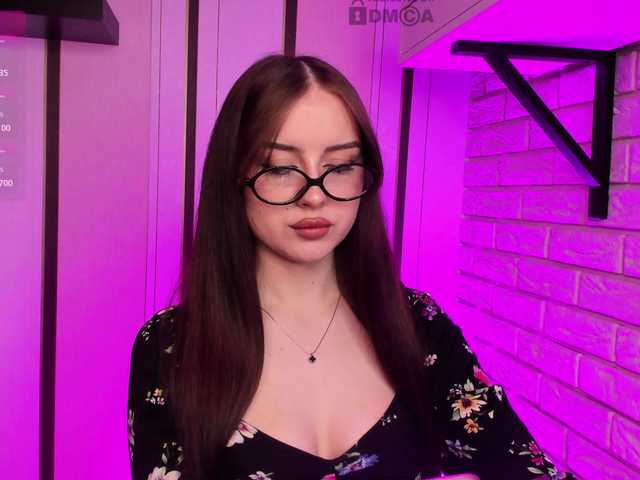 LunaMeow's BongaCams show and profile