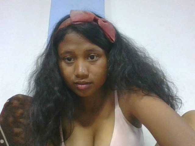 Murellah1a webcam bongacams model stream image