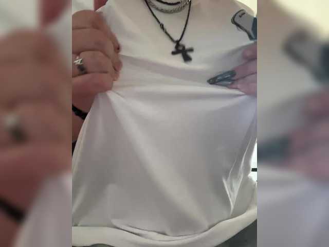 arlekinotwwit's BongaCams show and profile