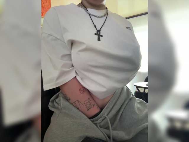 arlekinotwwit's BongaCams show and profile