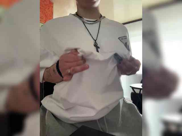 arlekinotwwit Live Webcam on BongaCams