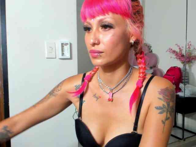 BarbieSimpson webcam