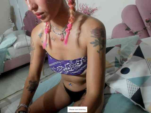 BarbieSimpson webcam