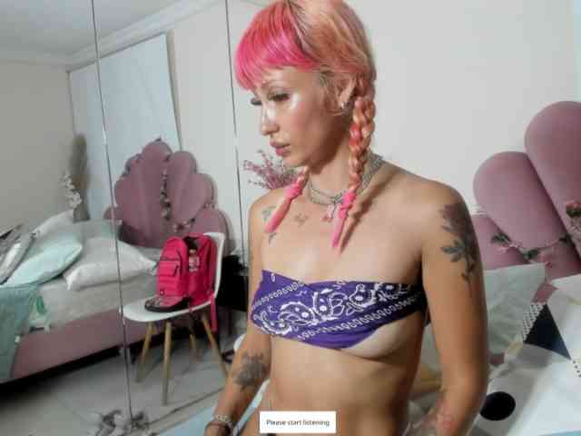 BarbieSimpson webcam