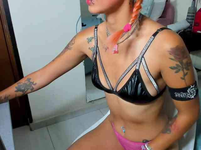 BarbieSimpson webcam