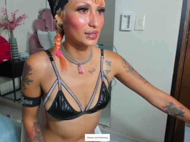 BarbieSimpson webcam