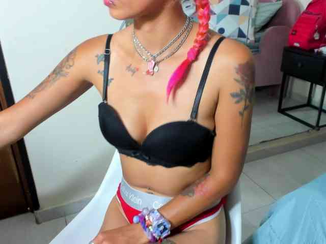 BarbieSimpson webcam