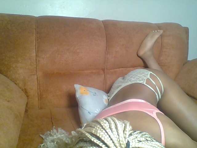 Hot-sexy-queen webcam