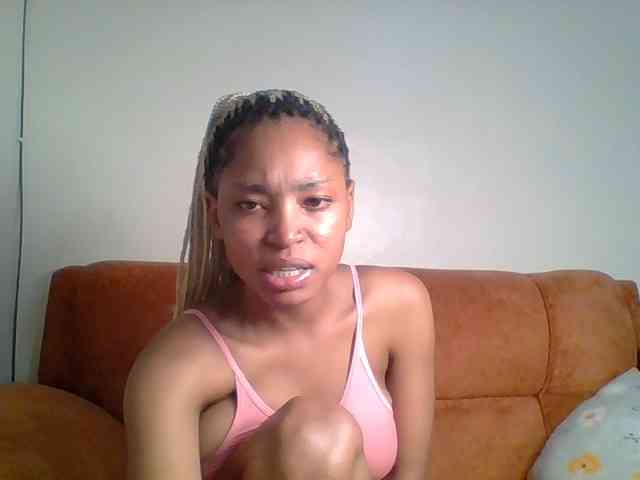 Hot-sexy-queen webcam