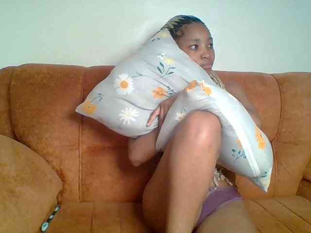 Hot-sexy-queen webcam