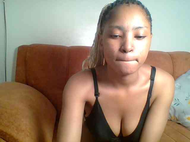 Hot-sexy-queen webcam