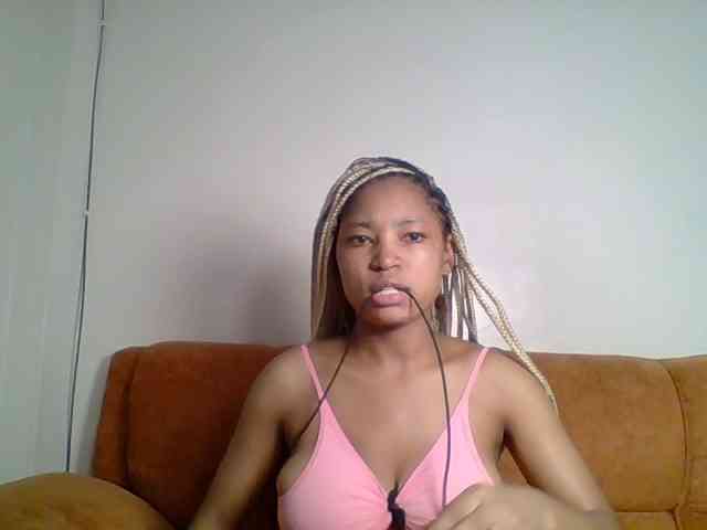 Hot-sexy-queen webcam