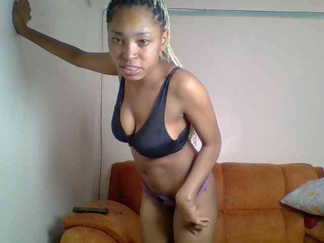 Hot-sexy-queen webcam