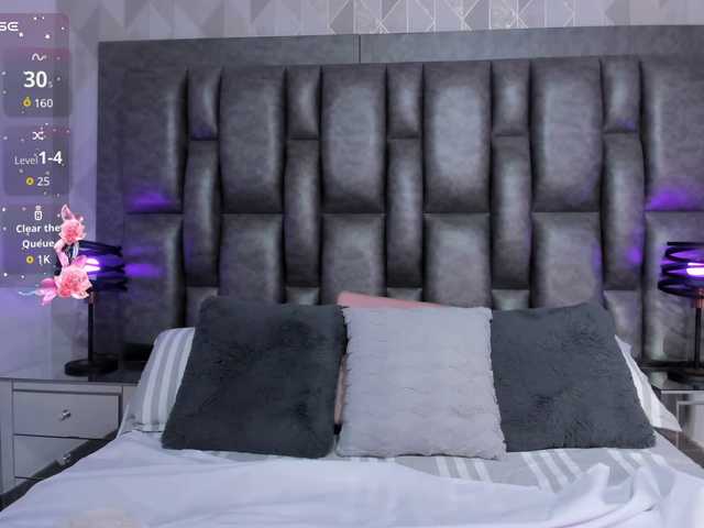 LiaStar's BongaCams show and profile