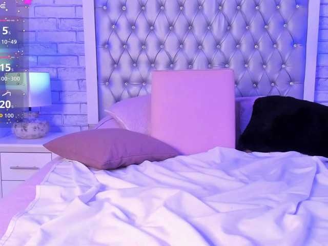 LiaStar's BongaCams show and profile