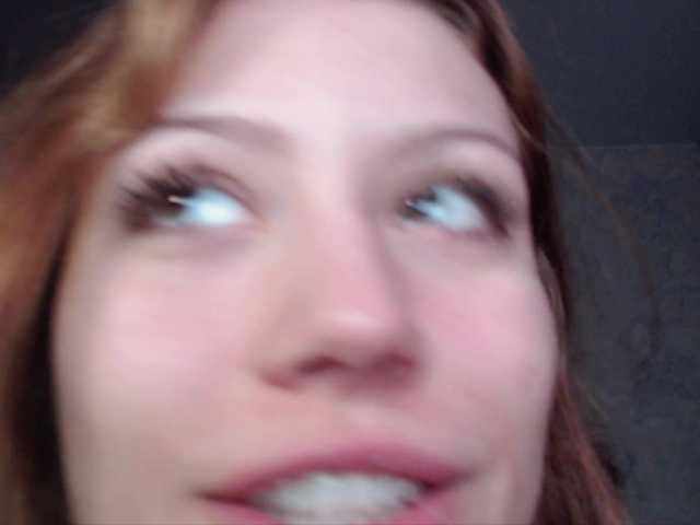 suenya's BongaCams show and profile