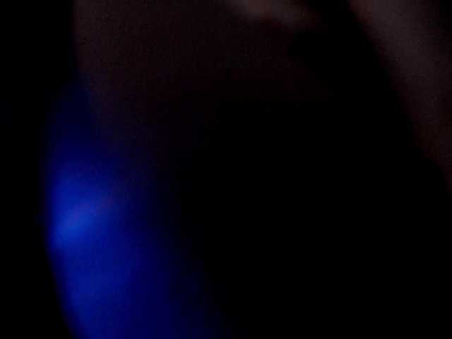 suenya's BongaCams show and profile