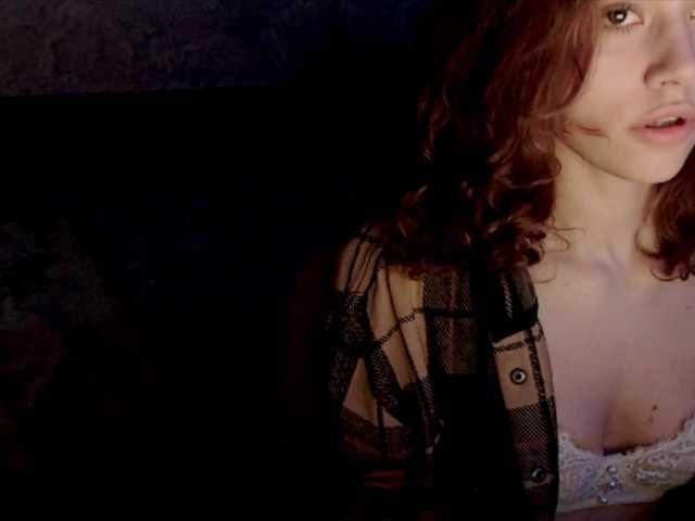 suenya's BongaCams show and profile