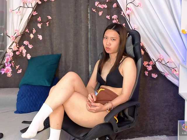 Virelith's BongaCams show and profile