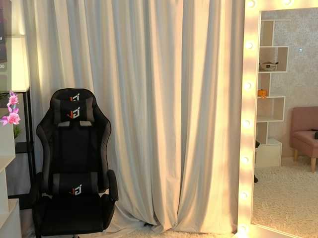 Virelith's BongaCams show and profile