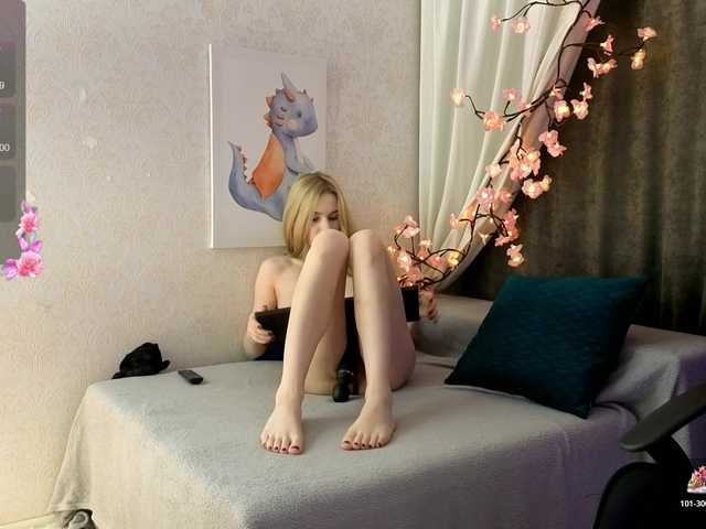 SugarNyaa's BongaCams show and profile