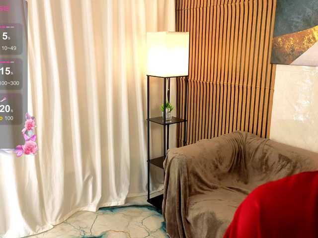 SugarNyaa's BongaCams show and profile