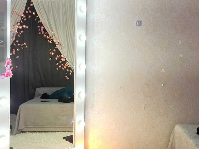 SugarNyaa's BongaCams show and profile